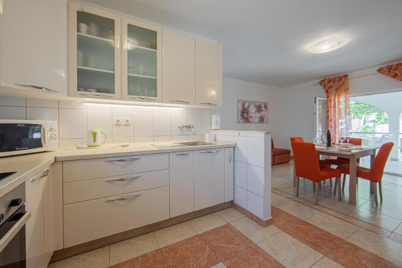 Apartmani Mares Ражань Екстер'єр фото