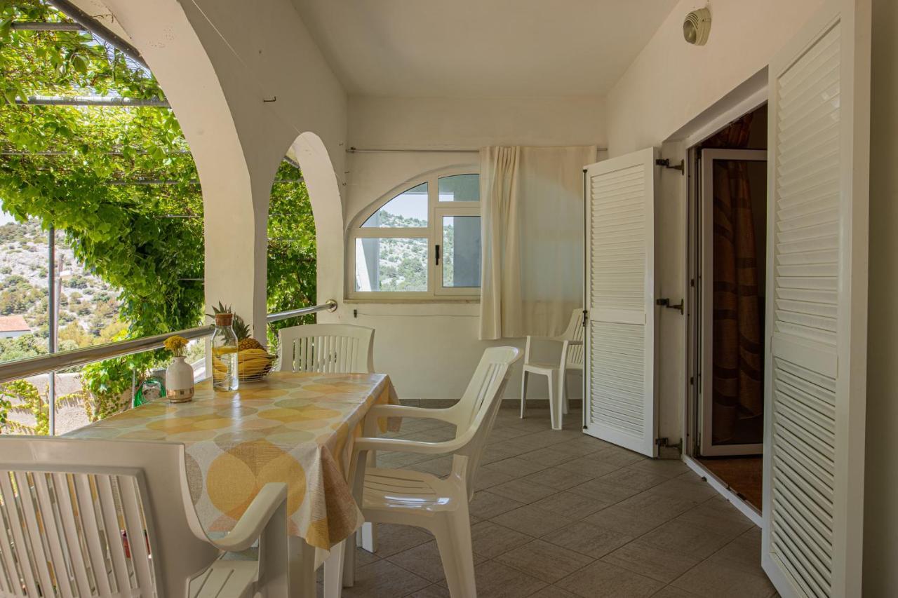 Apartmani Mares Ражань Екстер'єр фото